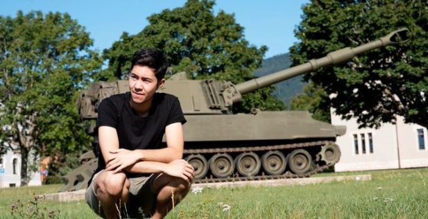 Homme trans interdit de faire son école de recrue